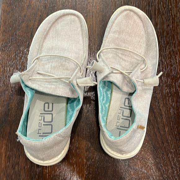 Hey Dude Shoes - 🩶Womens Hey Dudes! - Grey! - Size 7!🩶